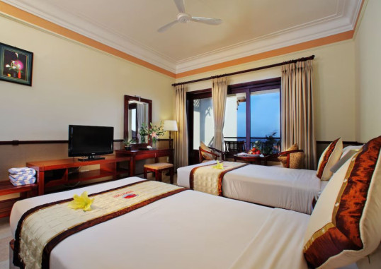 GOLDEN COAST RESORT AND SPA 31