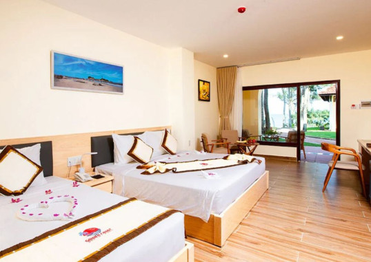 GOLDEN COAST RESORT AND SPA 33