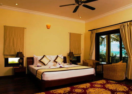 GOLDEN COAST RESORT AND SPA 34