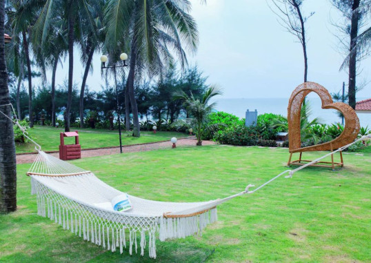 GOLDEN COAST RESORT AND SPA 48