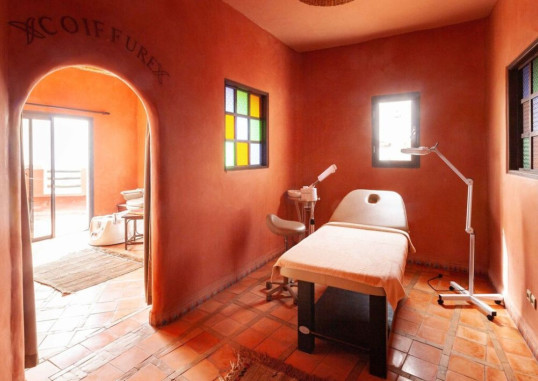 BORJ HOTEL SUITES & SPA 10