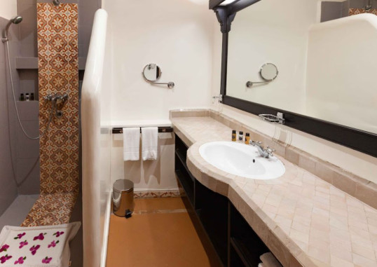 BORJ HOTEL SUITES & SPA 25