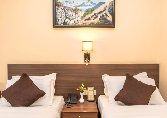 HOTEL THAMEL 18