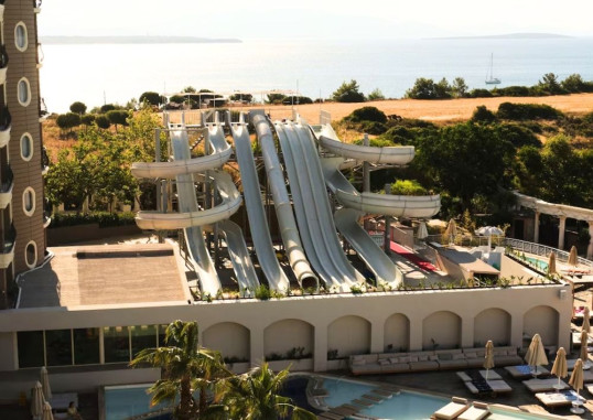 LAUR HOTEL EXPERIENCE & LAUR HOTELS ELEGANCE 15