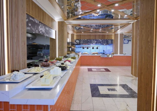 LAUR HOTEL EXPERIENCE & LAUR HOTELS ELEGANCE 26