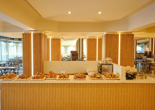 LAUR HOTEL EXPERIENCE & LAUR HOTELS ELEGANCE 28