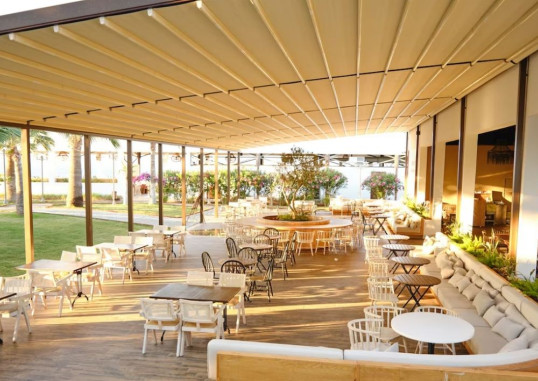 LAUR HOTEL EXPERIENCE & LAUR HOTELS ELEGANCE 40
