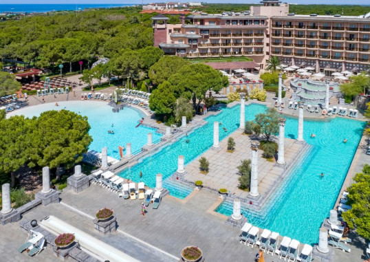 XANADU RESORT 7