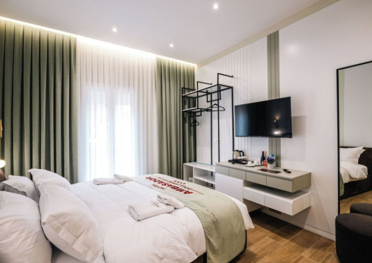AMBASADOR HOTEL 14