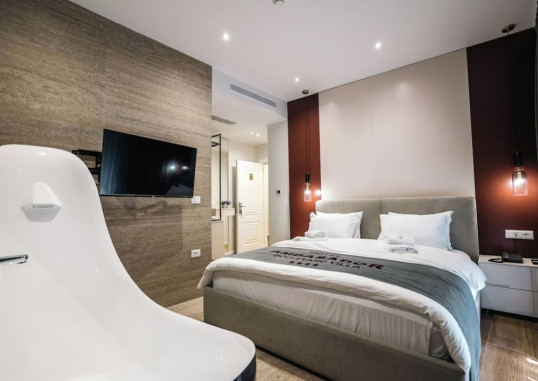 AMBASADOR HOTEL 17