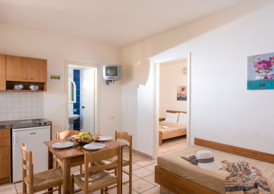 DIA APARTMENTS (ADULTS ONLY 16+) 7