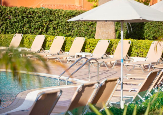 DIA APARTMENTS (ADULTS ONLY 16+) 25