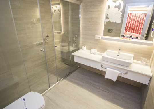 LAGUNA BEACH ALYA RESORT & SPA HOTEL 8