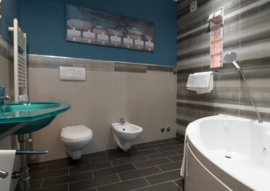 B&B MARINI 17