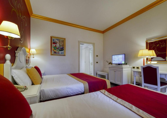 GARDALAND HOTEL 3