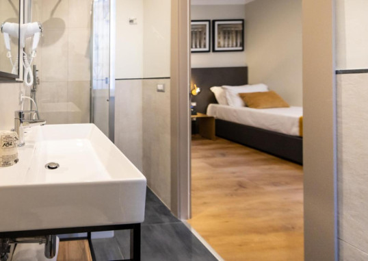 THE CROSS HOTEL 11