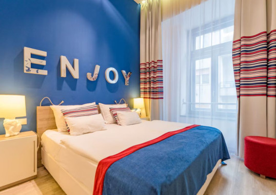ESTILO FASHION HOTEL 24