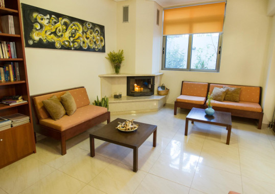LYCASTI MAISONETTES 15