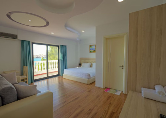 HOTEL ILIRIA 19