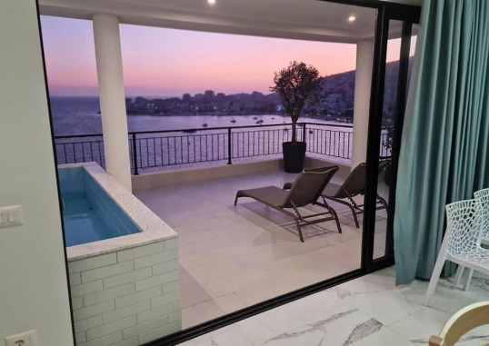 JOANNA SUITES 20
