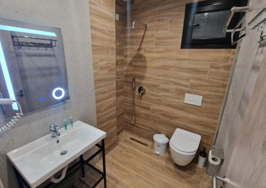 JOANNA SUITES 22