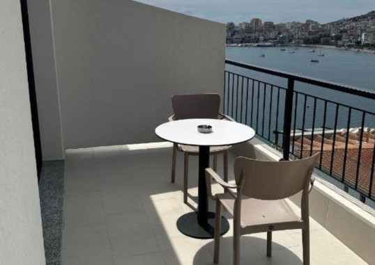 JOANNA SUITES 25