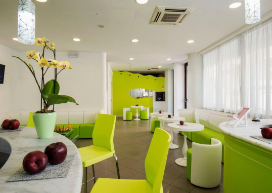 HOTEL SCARLET 3