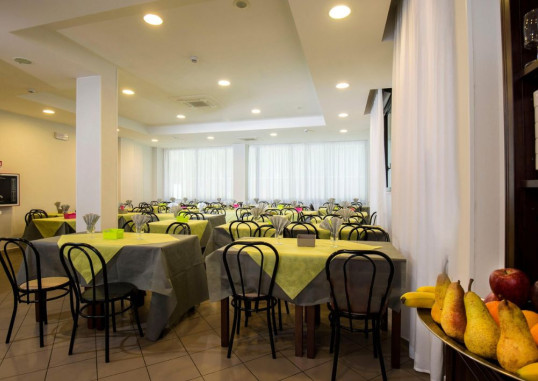 HOTEL SCARLET 6