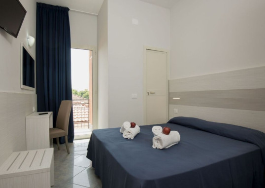 HOTEL SCARLET 12