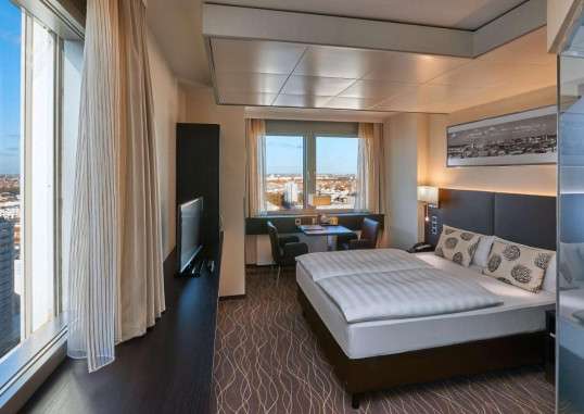 PARK INN BY RADISSON BERLIN ALEXANDERPLATZ 4