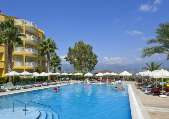 CLUB PARADISO HOTEL & RESORT 3