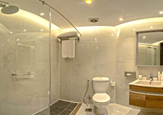 INVIDIA CORAL BEACH TIRAN 18