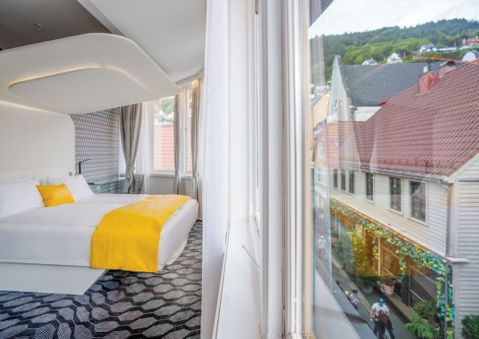 MAGIC HOTEL KORSKIRKEN 1