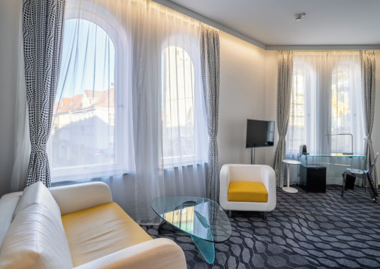 MAGIC HOTEL KORSKIRKEN 5