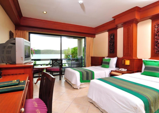 PHI PHI ISLAND CABANA 13