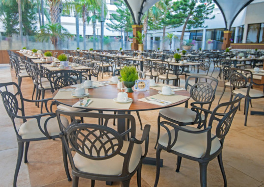 ADAMS BEACH HOTEL 12