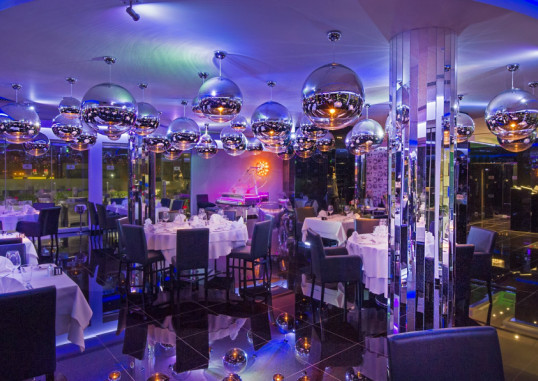 ADAMS BEACH HOTEL 17