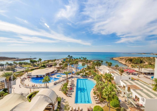 ADAMS BEACH HOTEL 20