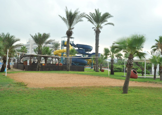 ADAMS BEACH HOTEL 36