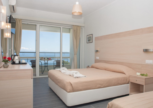 GOLDEN ALEXANDROS 16