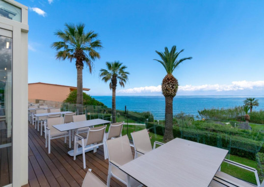 IBISCUS CORFU 4