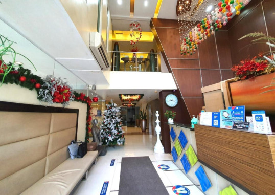 FESTIVE HOTEL 24