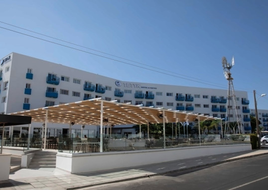 TETYK HOTEL & SUITES 1