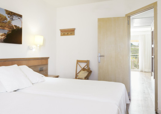 IBEROSTAR WAVES CLUB CALA BARCA 9