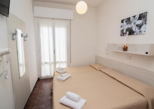 HOTEL NAPOLEON 8