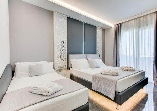 HOTEL DUE MARI 20