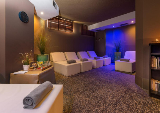 BLU SUITE 17