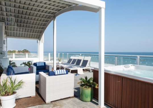 BLU SUITE 4