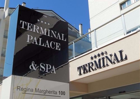 TERMINAL PALACE & SPA 53