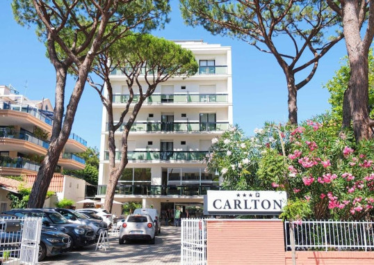 HOTEL CARLTON 1